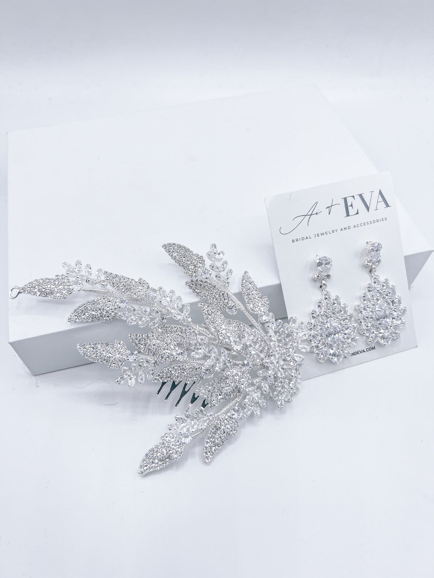 Nubi Headpiece with Earrings