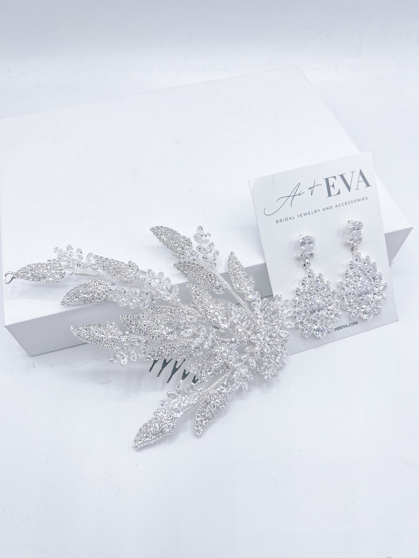 Nubi Headpiece with Earrings
