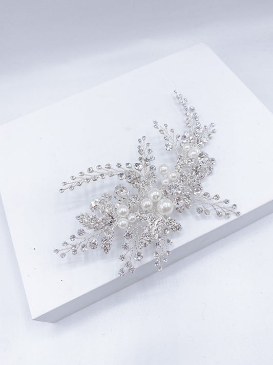 Kay /w Pearls Headpiece